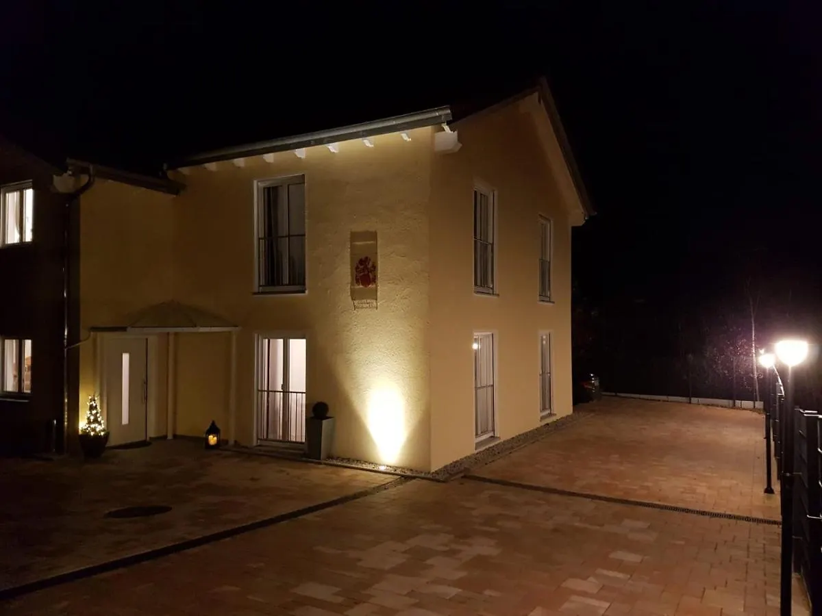 Hotel Gaestehaus Staudenschloss Mickhausen