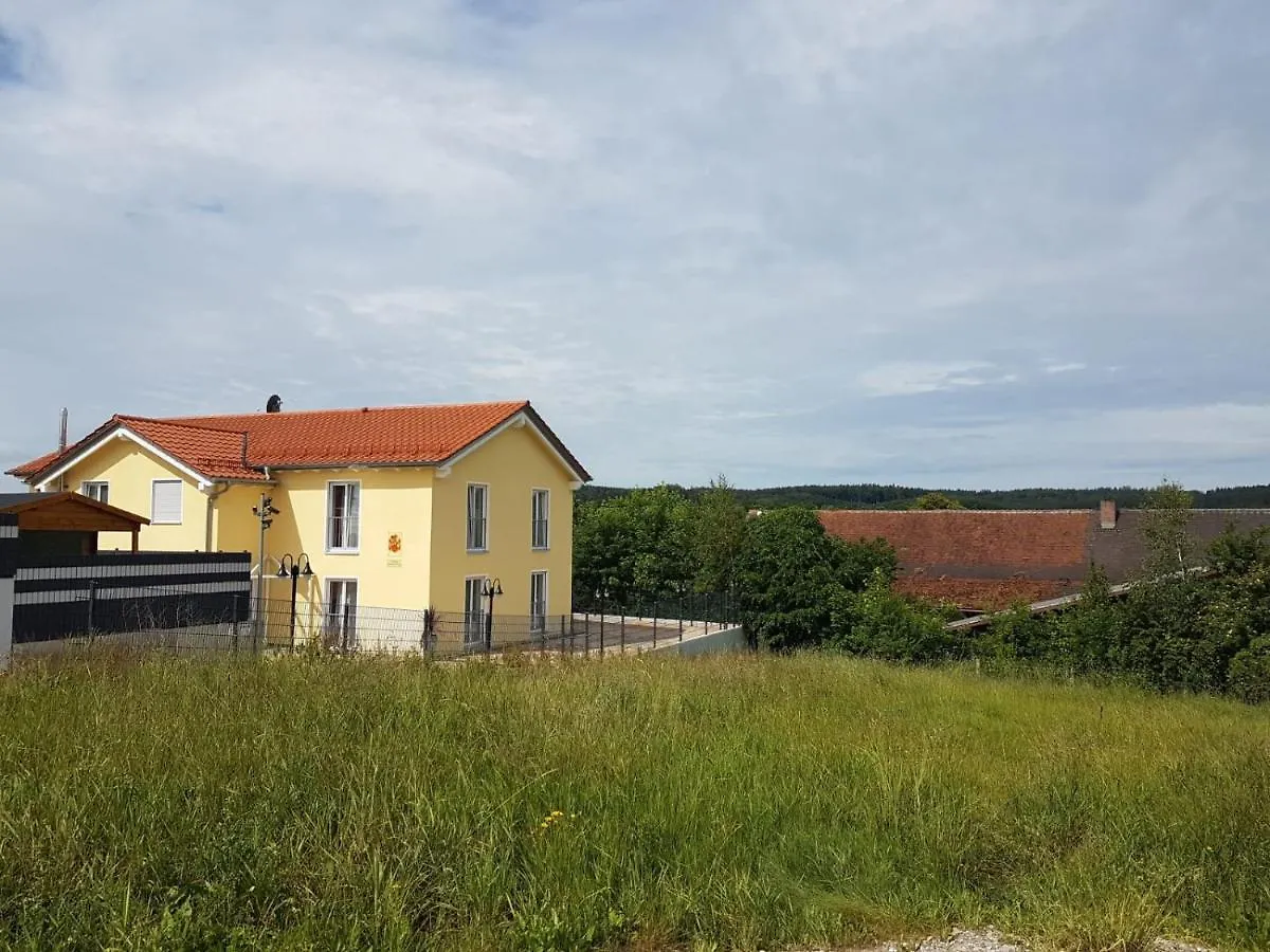 Gästehaus Staudenschloss Mickhausen 0*,