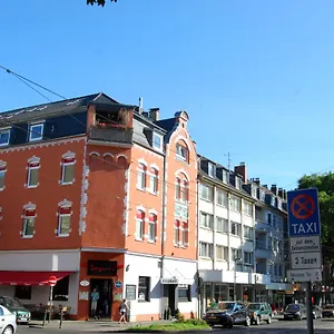 https://hotel-rheinischer-hof-dusseldorf.dusseldorf-hotel.net